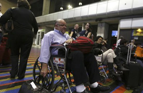 Máy bay Pháp bị dọa đánh bom