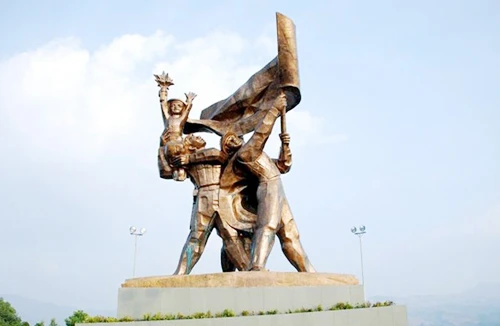 Chưa xứng tầm vóc