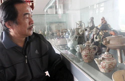 “Vua” bình trà cổ xứ Thái