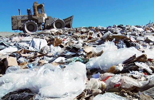 Mạnh tay với “ô nhiễm trắng”