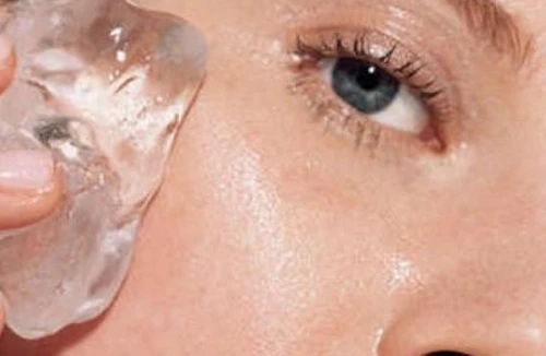 Làm đẹp từ... đá lạnh