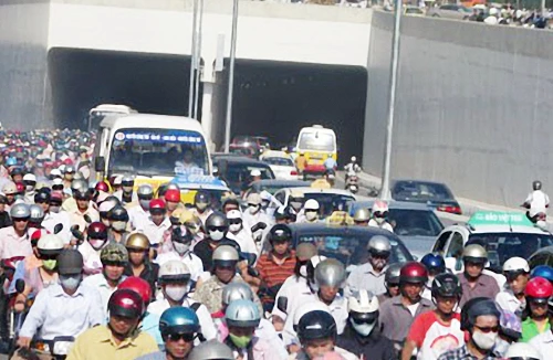 Hầm Kim Liên - vì sao hay ùn tắc?