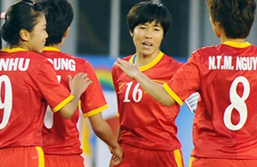 Hạ Malaysia 4-0, nữ Việt Nam vào chung kết