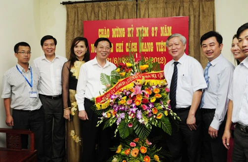 15 năm Báo Kinh tế & Đô thị: Luôn vận động để phát triển