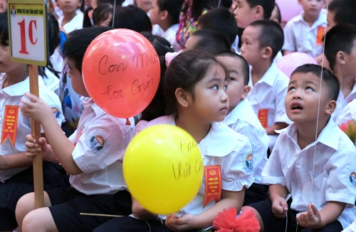 Rắc rối việc nhận xét thay cho điểm 