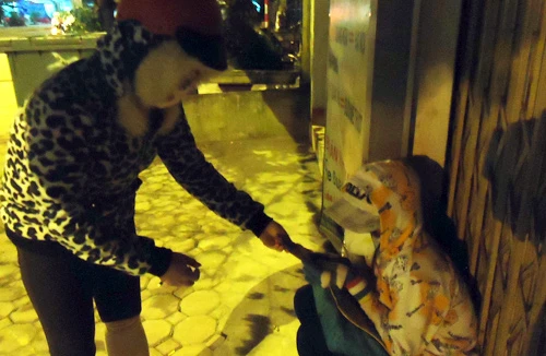 Sập bẫy “em gái 19 tuổi” cơ nhỡ tại bến xe