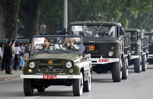 Diễn tập hộ tống linh cữu Đại tướng Võ Nguyên Giáp