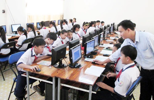 Đề ra những quyết sách rất hệ trọng