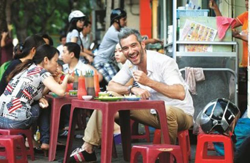 Làm phim về ẩm thực đường phố Việt Nam