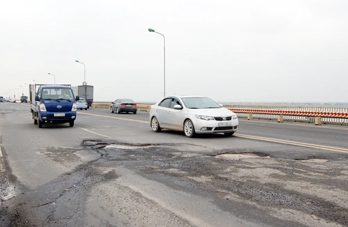 Chất lượng công trình giao thông có vấn đề: Lỗi vẫn tại khách quan?