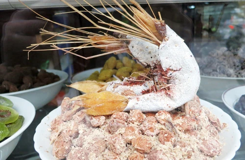 “Ăn” ô mai bằng mắt