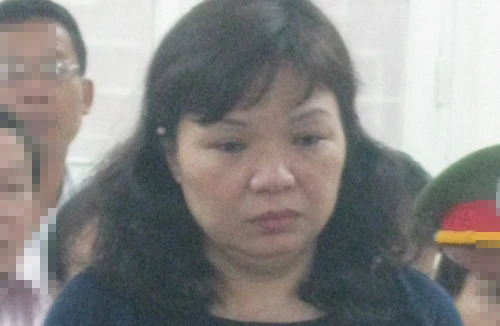 Nữ giám đốc lừa cả ngân hàng