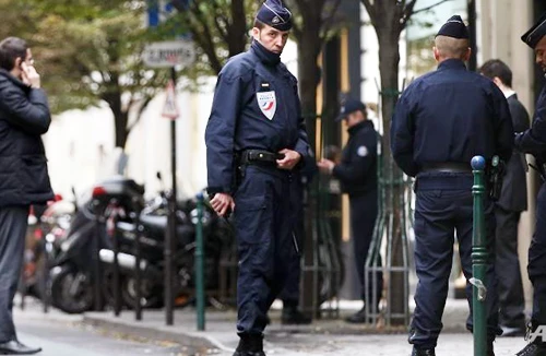 Tòa soạn báo giữa Thủ đô Paris bị tấn công