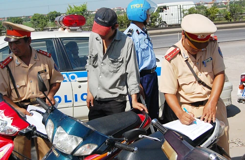 Từ 2015: Xử phạt xe không chính chủ