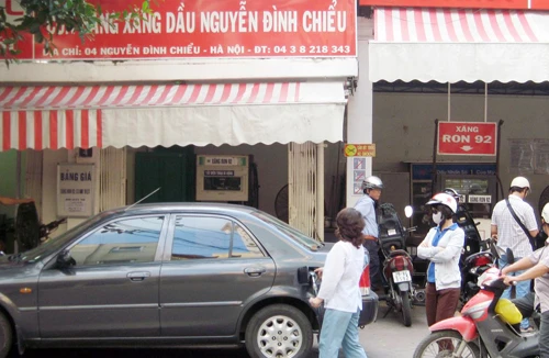 Cửa hàng xăng dầu nội thành Hà Nội: Nếu áp chuẩn, sẽ đóng cửa hàng loạt