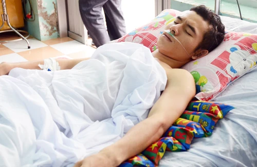 Chỉ vì 181.000 đồng thua “độ”, một nam sinh viên bị đâm thủng gan 