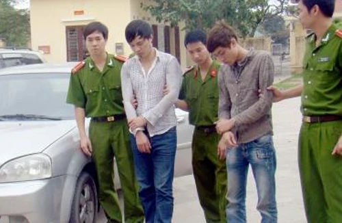 Dấu chấm hết của băng nhóm Luận “sẻ”: Con đường tan rã 