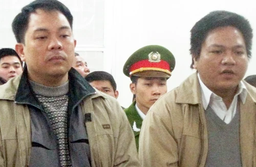 Ăn chơi phè phỡn bằng tiền lừa đảo