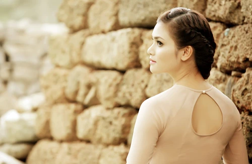 Ca sĩ Phương Thảo vượt qua sóng gió