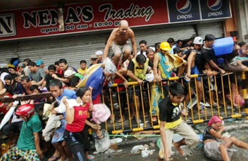 Sau Siêu bão Haiyan, Philippines hỗn loạn vì cướp bóc, hôi của