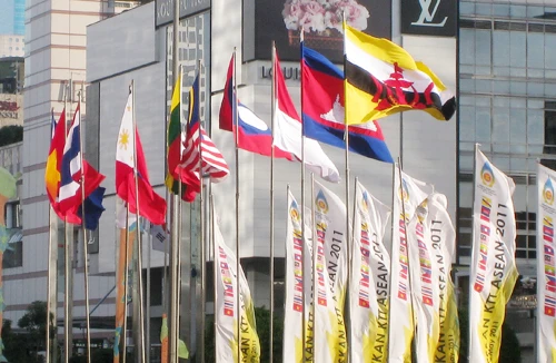 Khó khăn đang dần qua