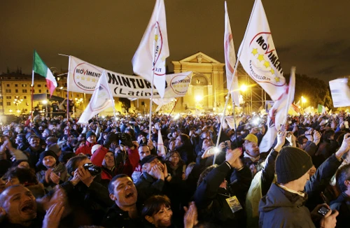 “Ngòi nổ” ở Italia