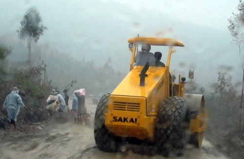 Làm gấp ngày đêm bằng lòng yêu kính 