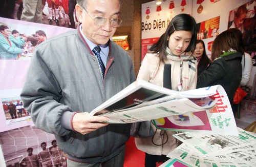 Đường dây nóng: Cần cái đầu tỉnh táo 