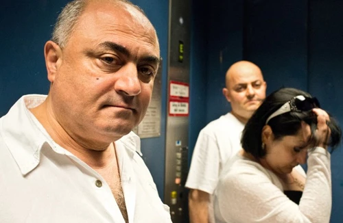 Nhiều kẻ dối trá và trục lợi