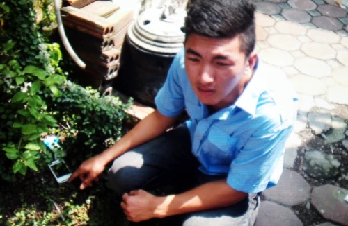 Cạy cốp xe trộm tài sản