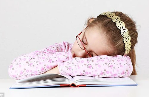 Trẻ ngủ sớm, tránh béo phì