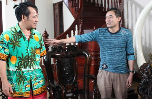 “Mèo nào cắn mỉu nào”