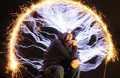 Con người có thể tạo ra lửa bằng ý nghĩ?