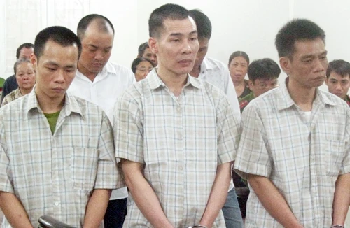 Nhậu thâu đêm rồi đâm chết người