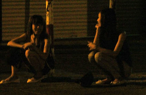 Sập bẫy cave trải chiếu, lộ mặt cao thủ lột đồ của nhóm ma cô