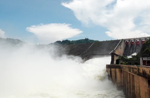 Đổ vấy cho nhau, chỉ dân chịu thiệt