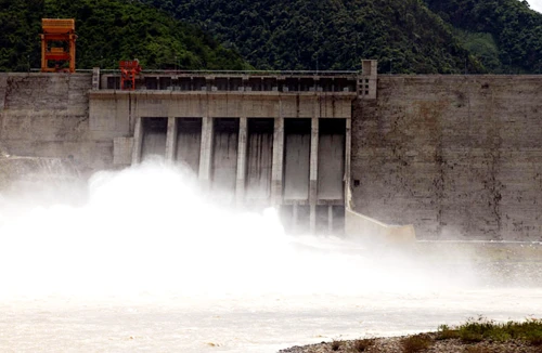 Khổ vì thủy điện