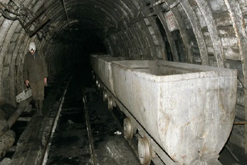 Sập mỏ than ở Nga, hơn 100 người bị mắc kẹt