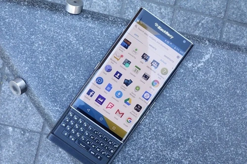 Blackberry từ bỏ BB10, chuyển hẳn sang Android?