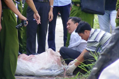 Đang điều tra vụ phát hiện thi thể người phụ nữ trong bao tải