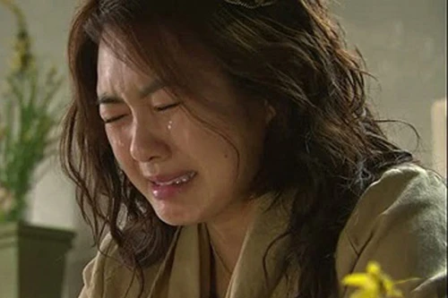 Chồng ngoại tình nhưng cấm tôi quen biết đàn ông