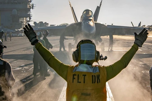 Tiêm kích F/A-18E Super Hornet của Mỹ lại rơi ngoài khơi Virginia