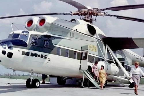 Điều ít biết về trực thăng chở khách khổng lồ Mi-6P của Liên Xô