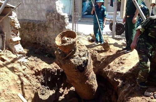 Nghệ An: Phát hiện và vô hiệu hóa thành công đầu đạn tên lửa nặng 200kg