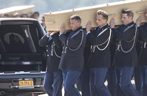 Còn nhiều phần thi thể vụ máy bay MH17 rơi chưa được gom lại