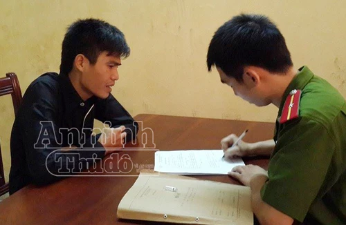 Gã trai một mình phóng xe gây ra 7 vụ cướp giật điện thoại iPhone