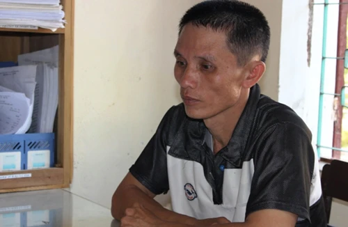 Khởi tố đối tượng kéo điện chích người lúc nửa đêm