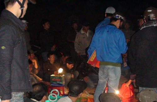 Triệt phá sòng bạc dưới chân núi Đá