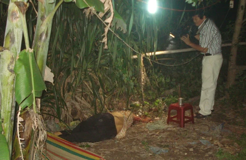 Thương tâm vụ con tâm thần sát đánh chết mẹ ruột