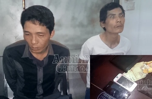 Vừa móc trộm điện thoại thì bị trinh sát bắt